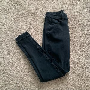 Black Skinny Jeans